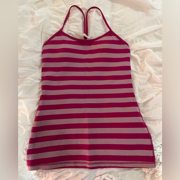 Lululemon Power Y Tank Light Pink/Hot Pink Stripe w/Built In Bra Top Size 8 NWOT - Picture 1 of 9